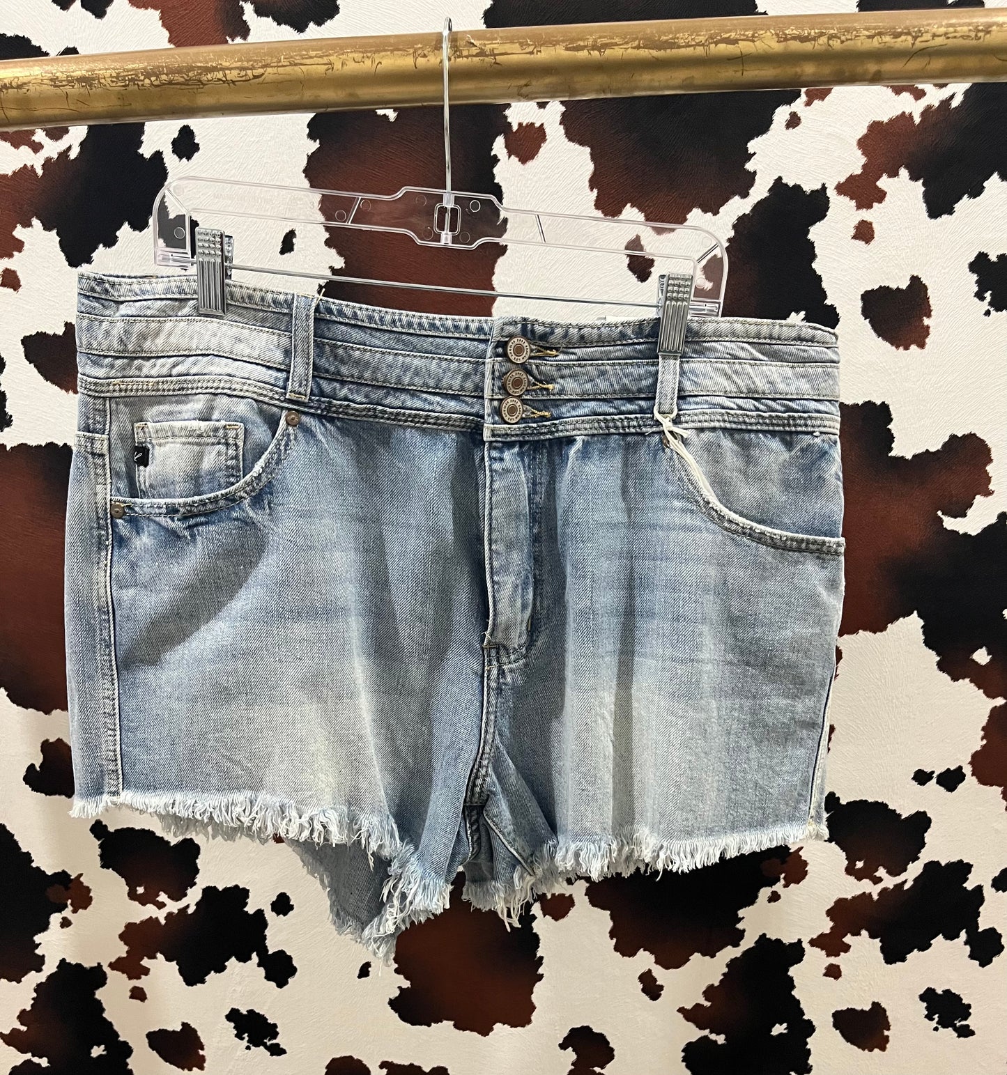 Risen Frayed Hem Short